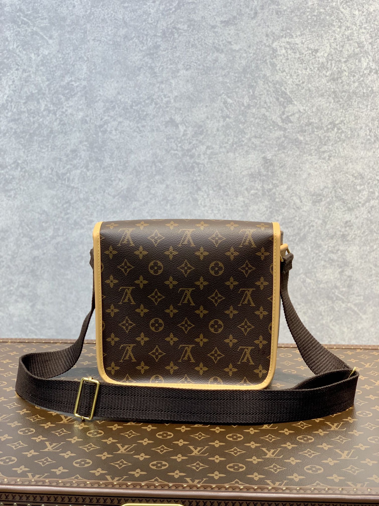 Louis Vuitton M40106 Vintage Bag-25×9×21CM