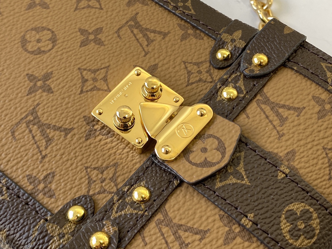 Louis Vuitton Trunk Vertical-11*17.5*3.5CM