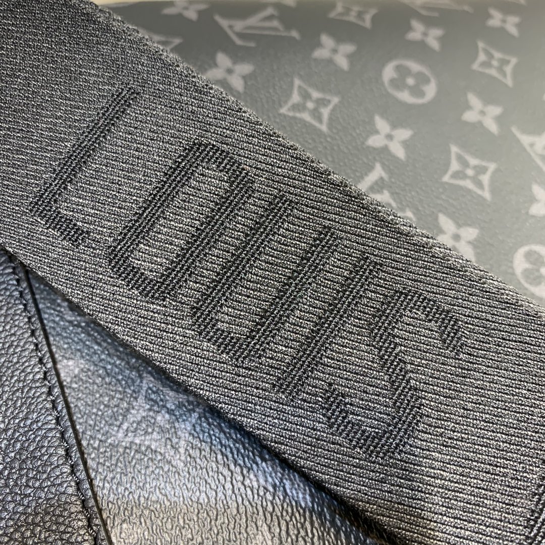 Louis Vuitton M45914 Monogram Eclipse Saumur-38*37*13M