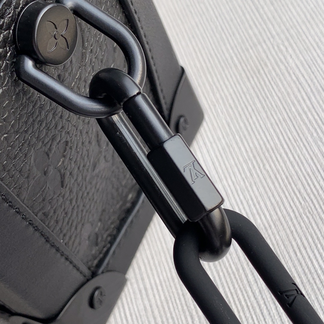 Louis Vuitton Soft Trunk-25x17x9.5M
