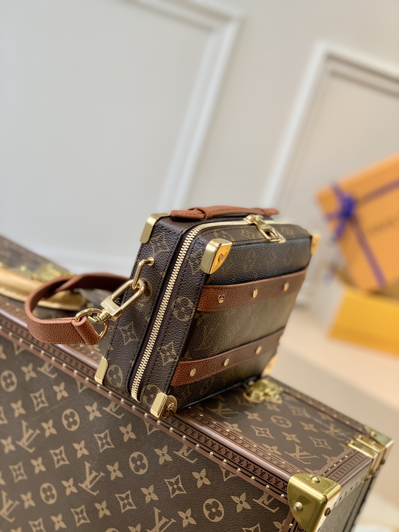 Louis Vuitton NBA Handle Trunk-21.5*15* 7M