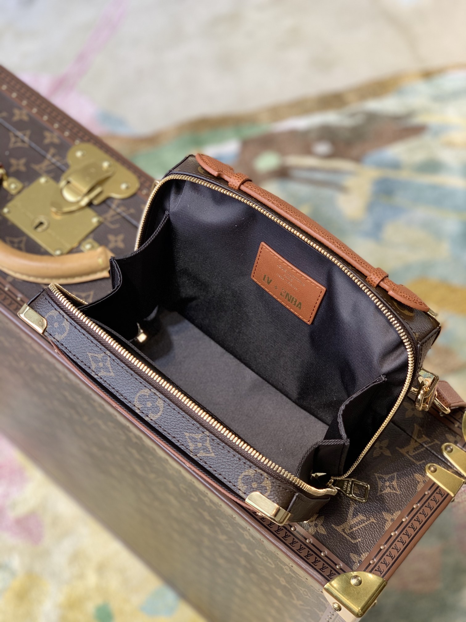 Louis Vuitton NBA Handle Trunk-21.5*15* 7M Louis Vuitton NBA Handle Trunk-21.5*15* 7M