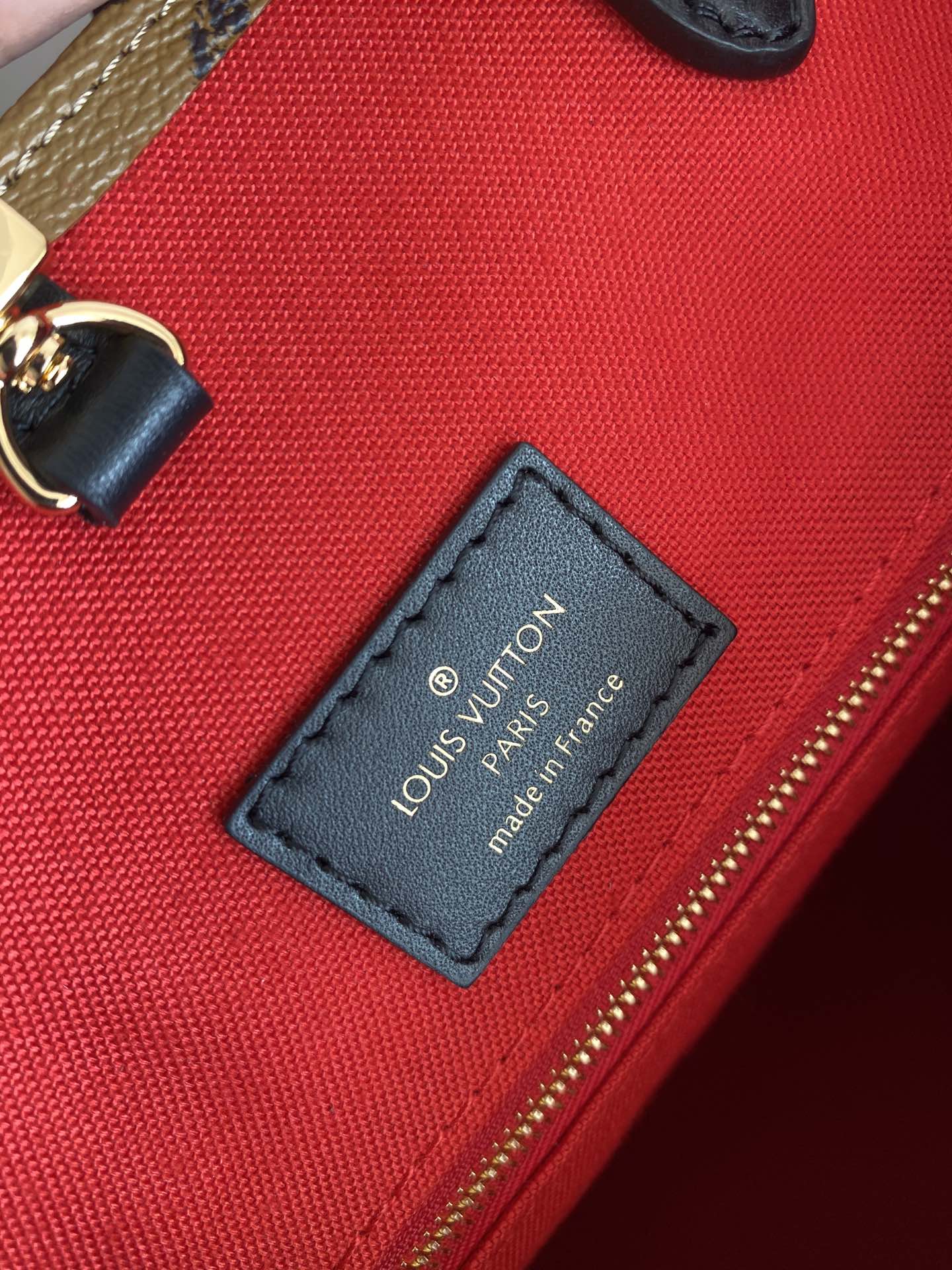 Louis Vuitton Small Onthego Handbag-35*28*15CM(Black strap)