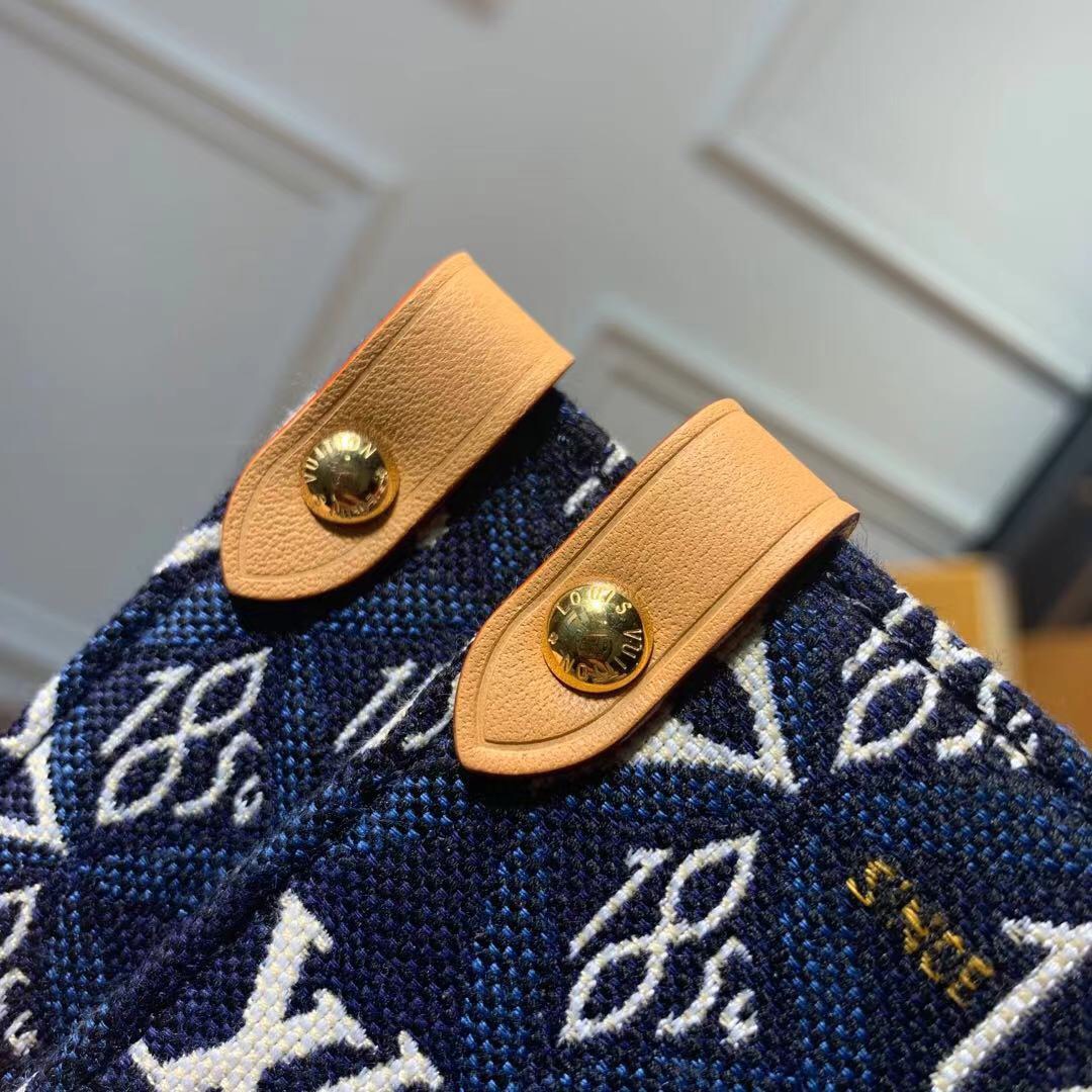 Louis Vuitton Small Onthego Handbag-35*28*15CM