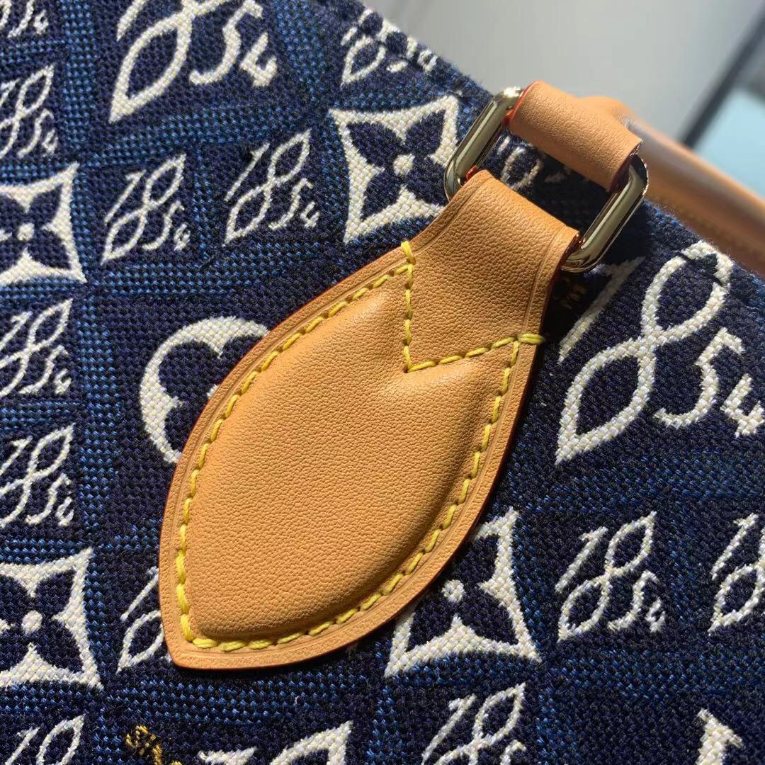 Louis Vuitton Small Onthego Handbag-35*28*15CM