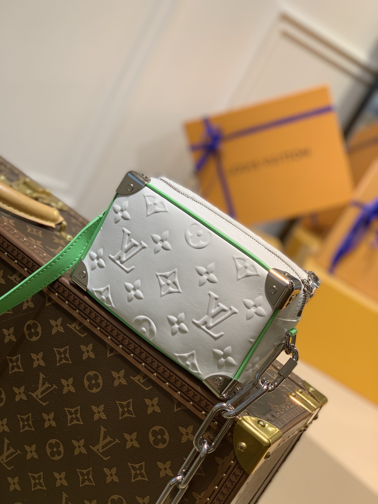 Louis Vuitton Mini Soft Trunk M80033-18.5 x13x8CM
