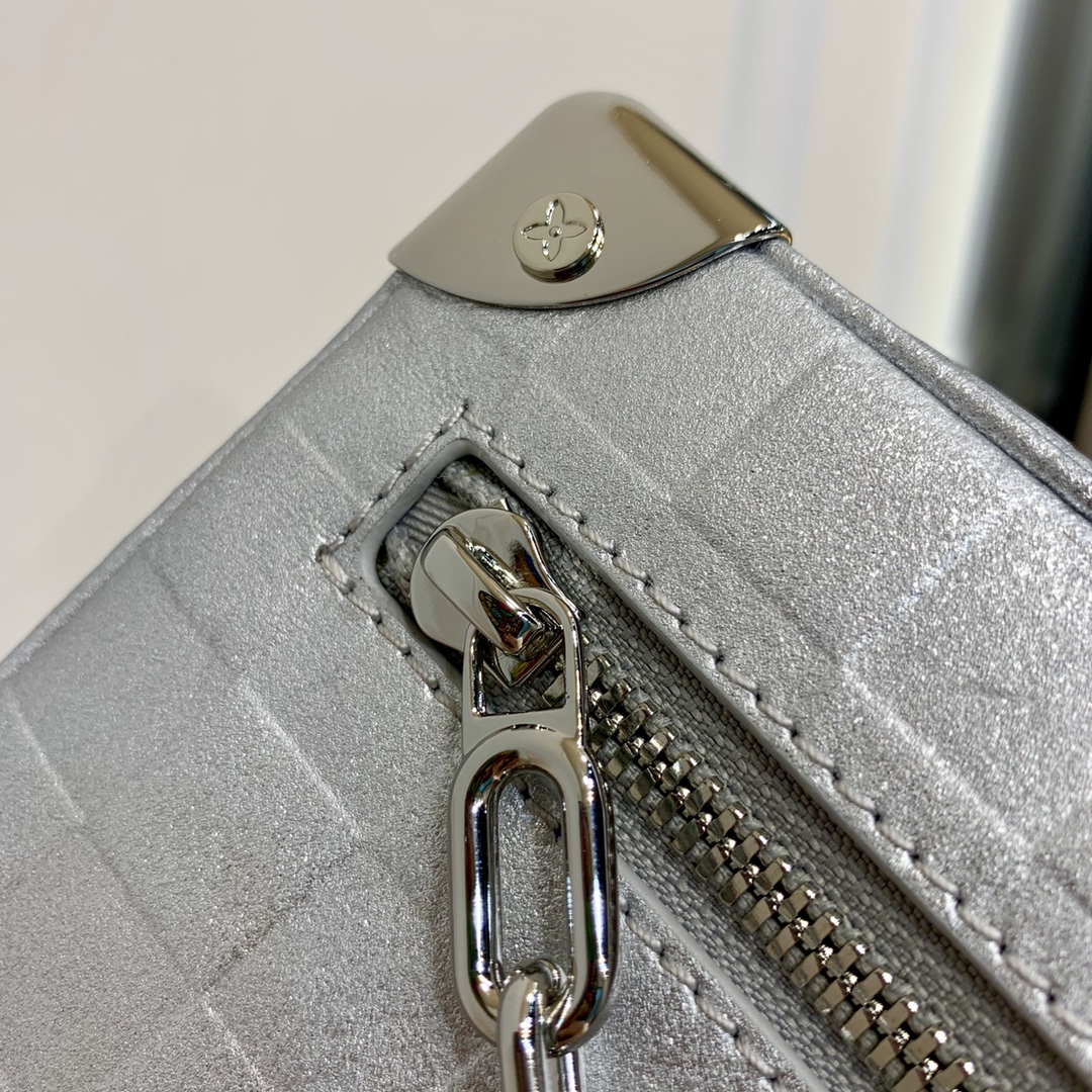 Louis Vuitton Mini Soft Trunk-M59726 -18*13*8M Louis Vuitton Mini Soft Trunk-M59726 -18*13*8M