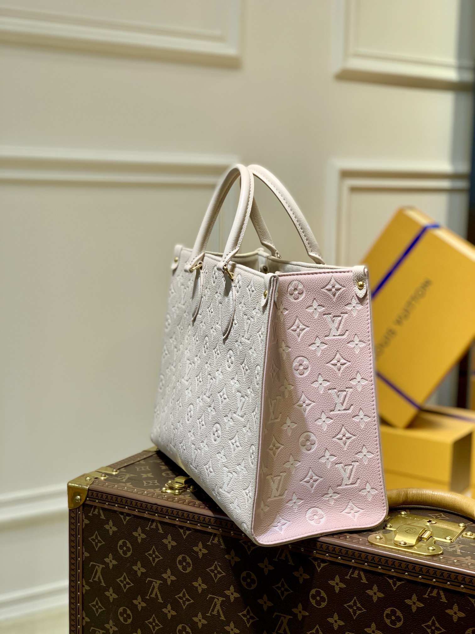 Louis Vuitton Spring in the City Onthego Handbag-35*27*14CM