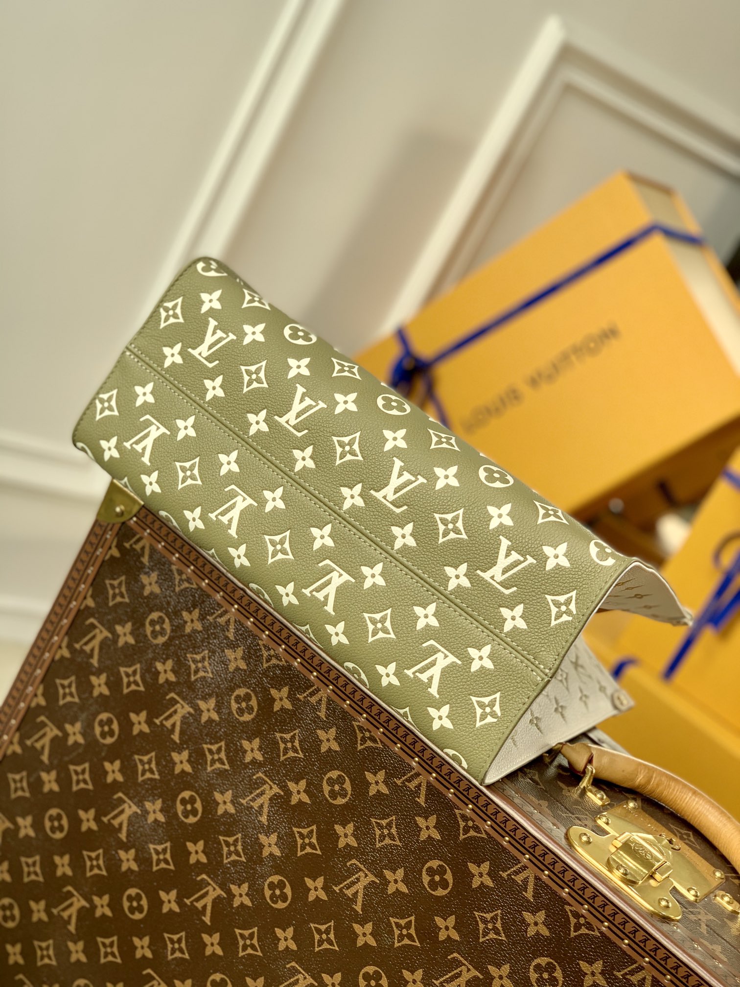 Louis Vuitton Spring in the City Onthego Handbag-35*27*14CM