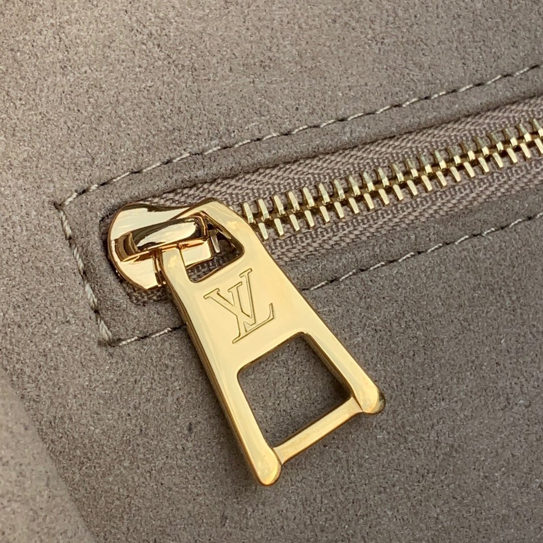 Louis Vuitton Small Onthego Handbag-35*28*15CM