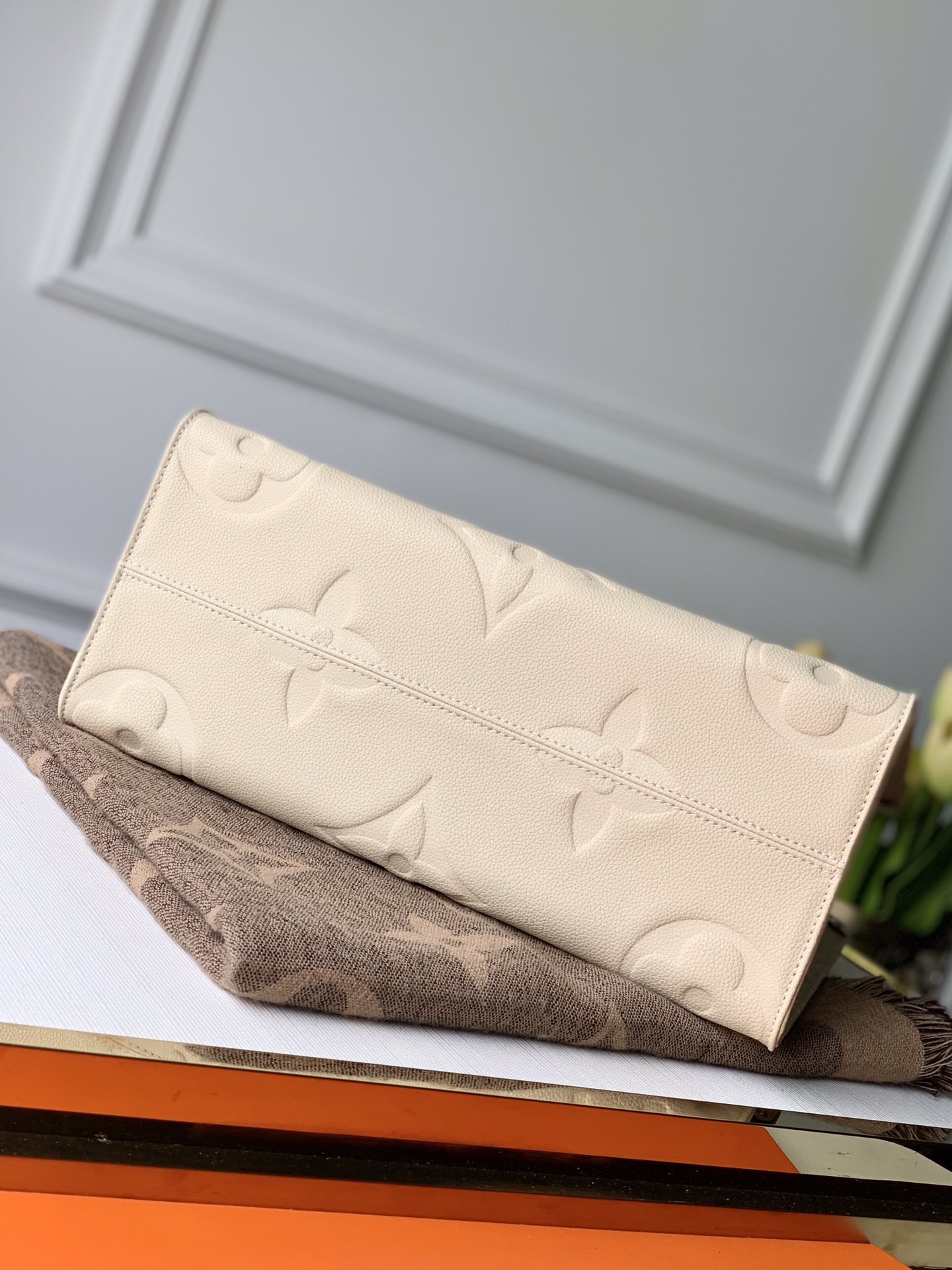 Louis Vuitton Small Onthego Handbag-35*28*15CM