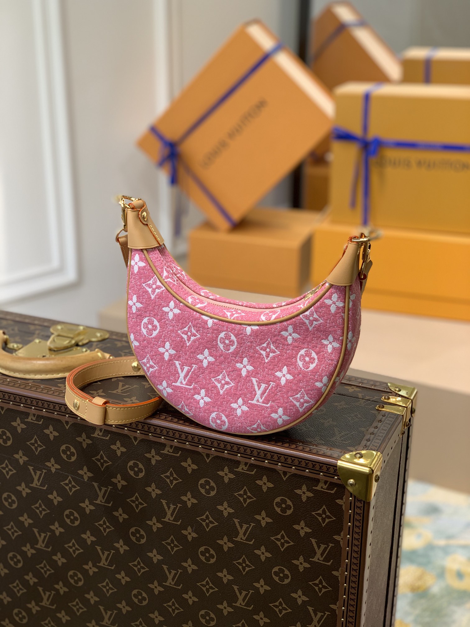 Louis Vuitton Loop Handbags-M40511-23*13*6CM