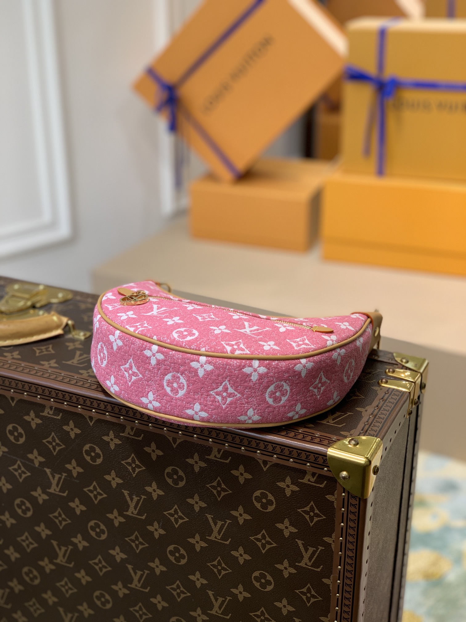 Louis Vuitton Loop Handbags-M40511-23*13*6CM