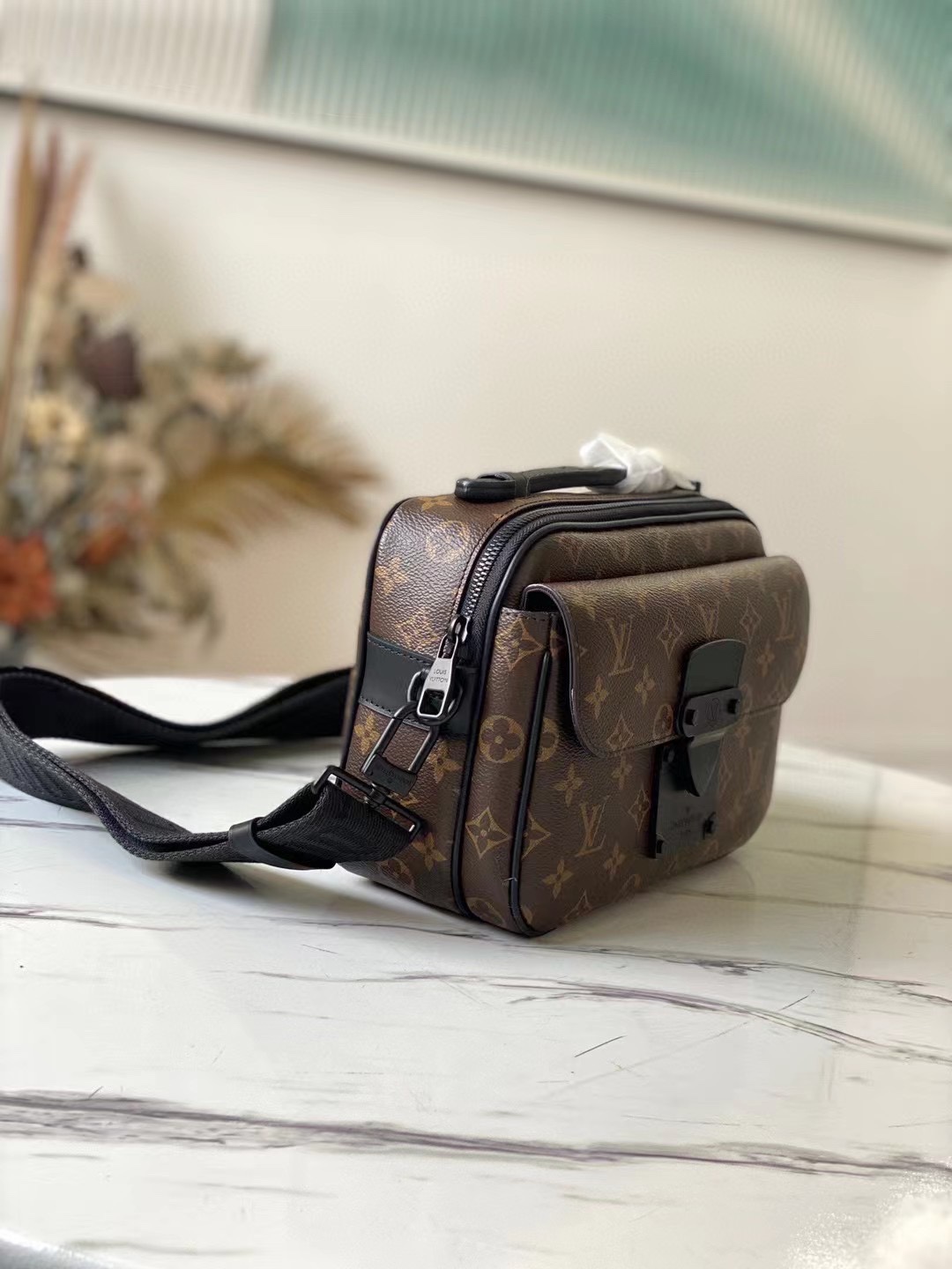 Louis Vuitton S Lock Bag-M45806-22*18*8CM Louis Vuitton S Lock Bag-M45806-22*18*8CM