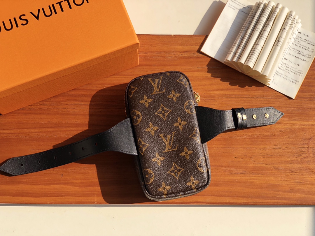 Louis Vuitton Functional Bag-10*18*9.0CM