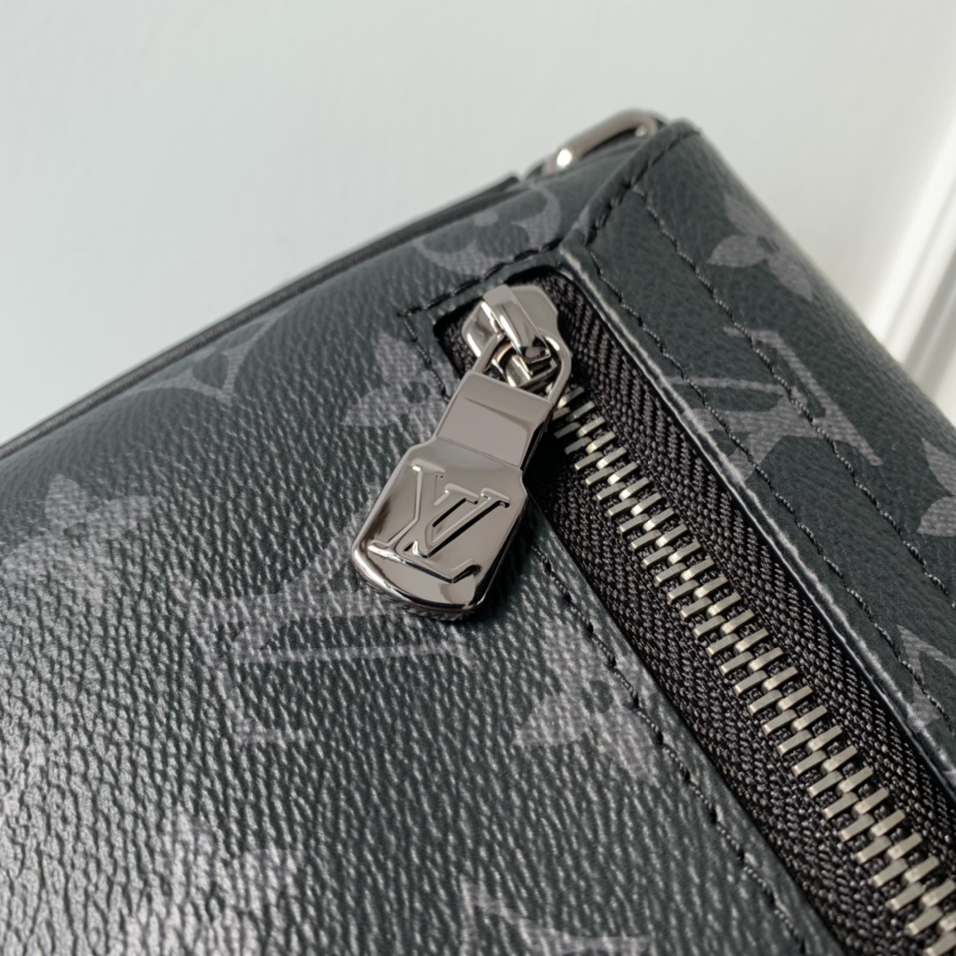 Louis Vuitton District Messenger Bag-M46255-26*20*7CM