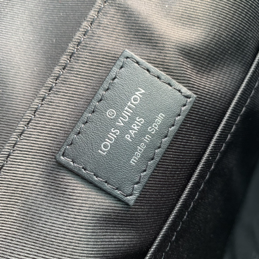 Louis Vuitton District Messenger Bag-M46255-26*20*7CM
