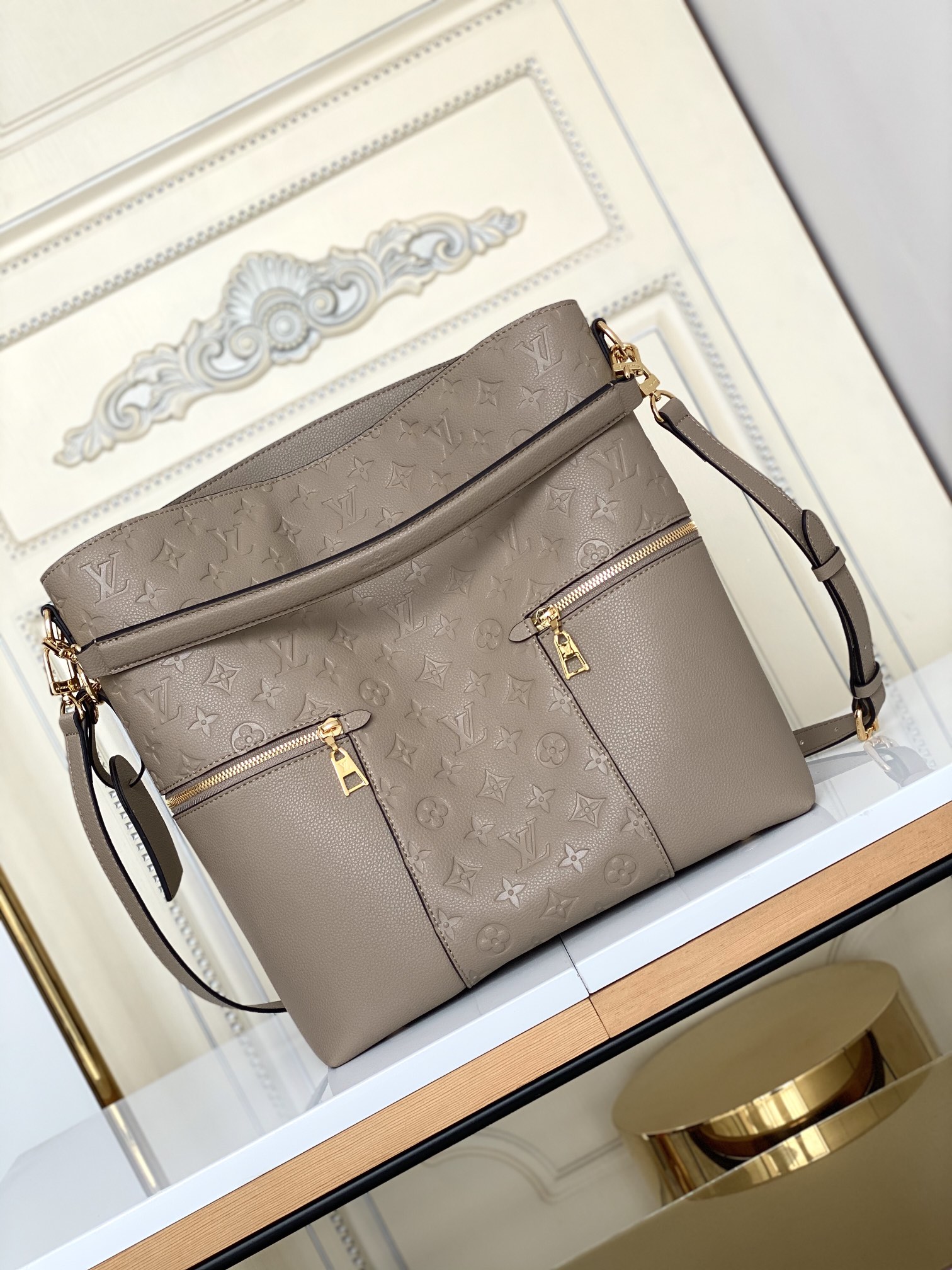 Louis Vuitton Melie Handbags-31*12*33CM Louis Vuitton Melie Handbags-31*12*33CM