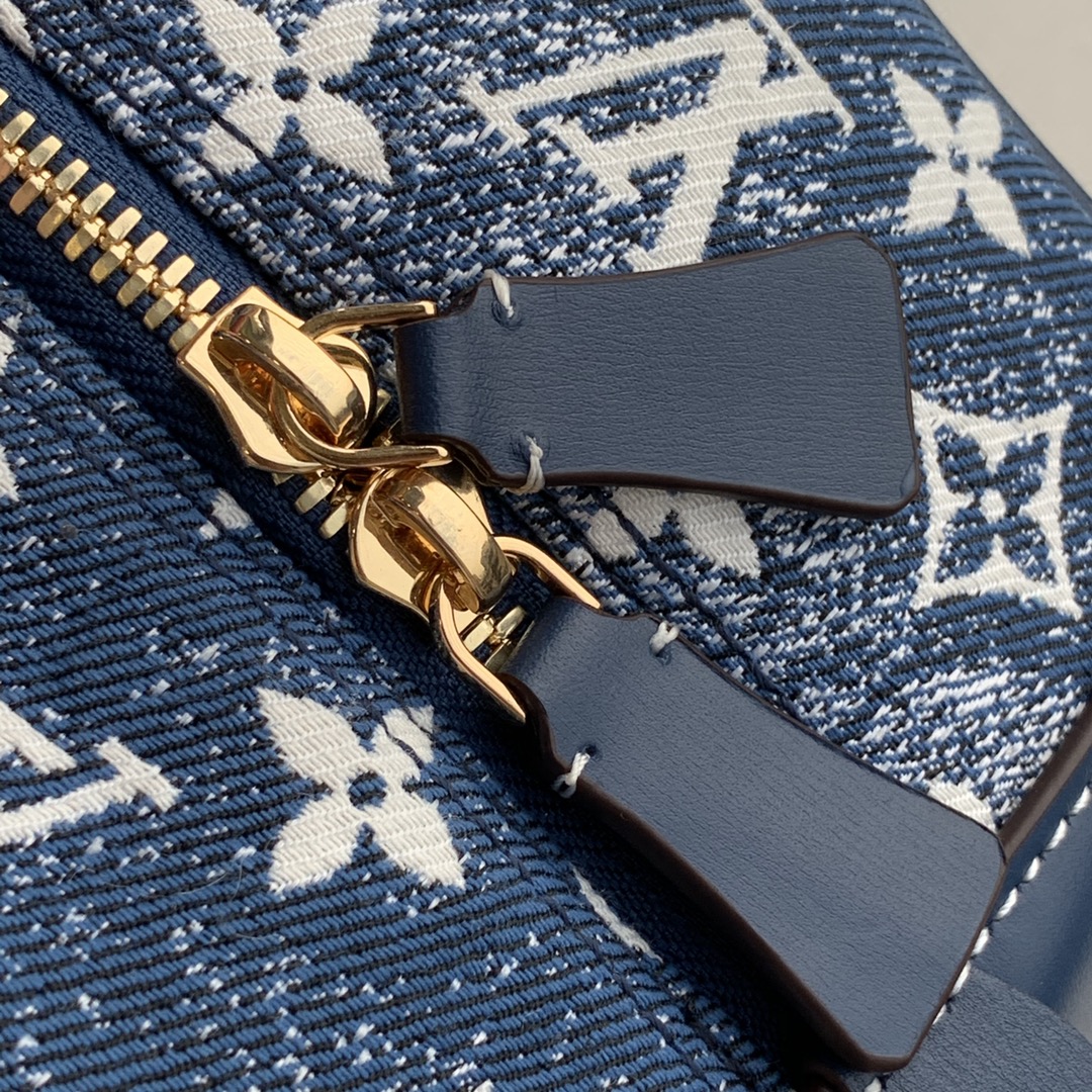 Louis Vuitton Square Handbags- M59611-16*16*16CM