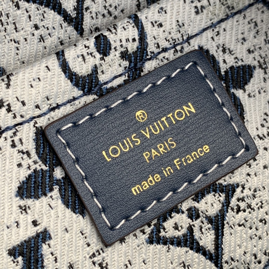 Louis Vuitton Square Handbags- M59611-16*16*16CM