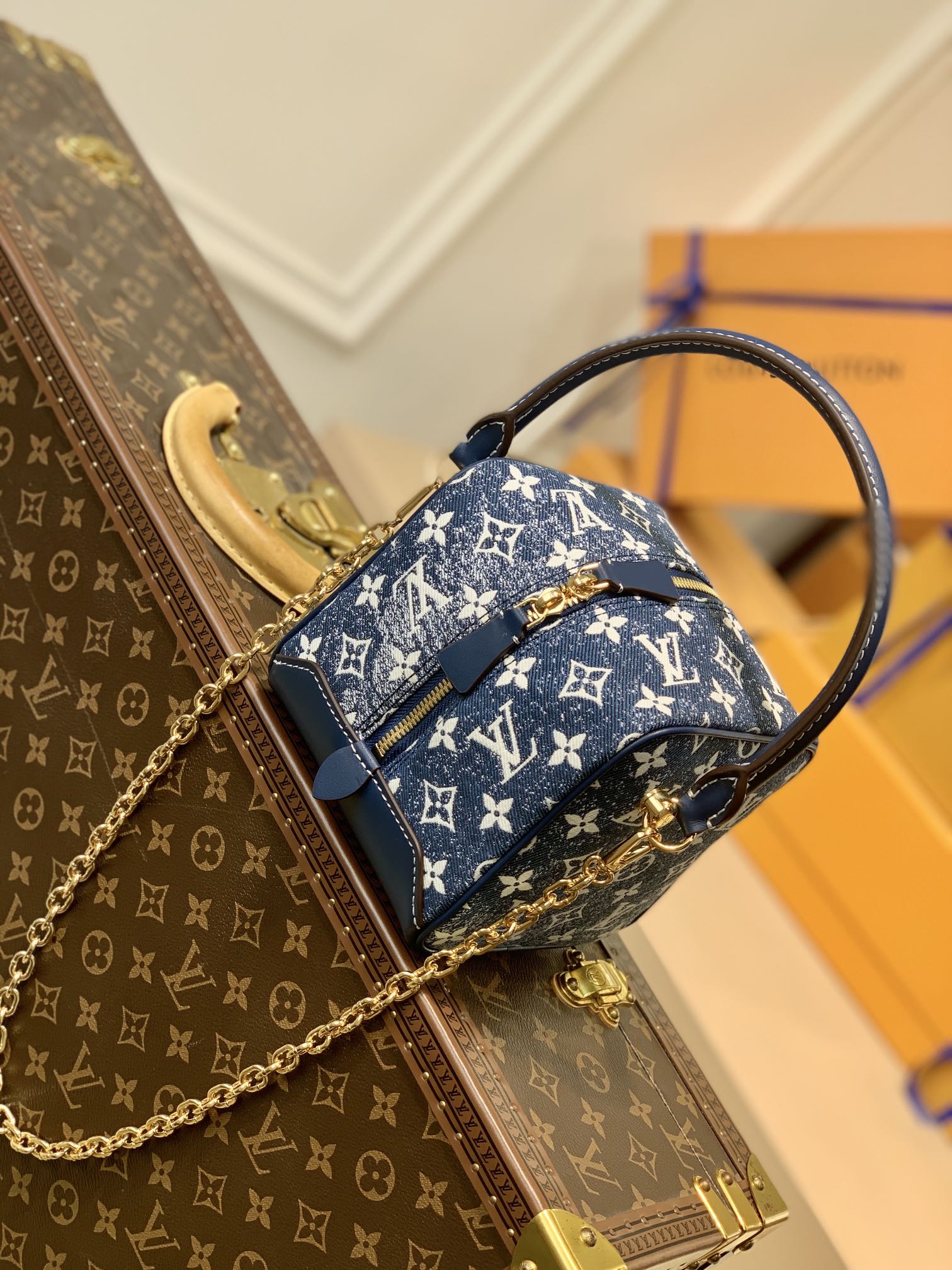 Louis Vuitton Square Handbags- M59611-16*16*16CM