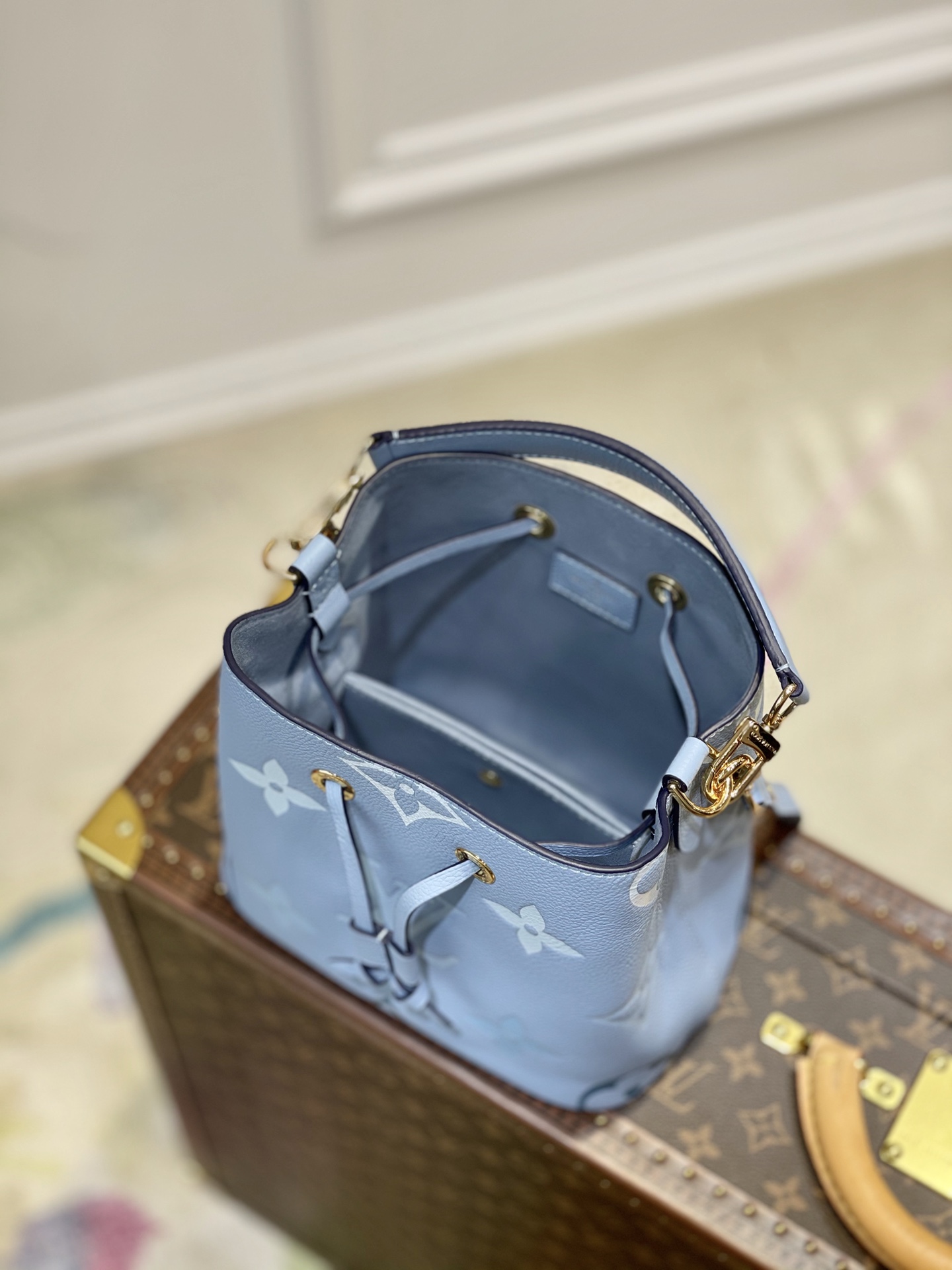 Louis Vuitton M45709 NeoNoe BB Handbag-20*20*13CM