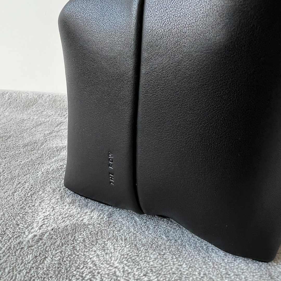 Bottega Veneta The Row Bag-18*13*14CM