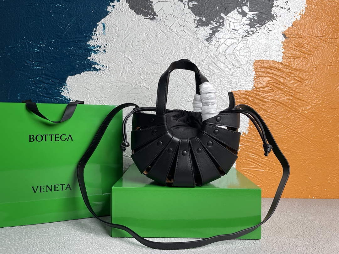 Bottega VenetaTote-25*15*10CM