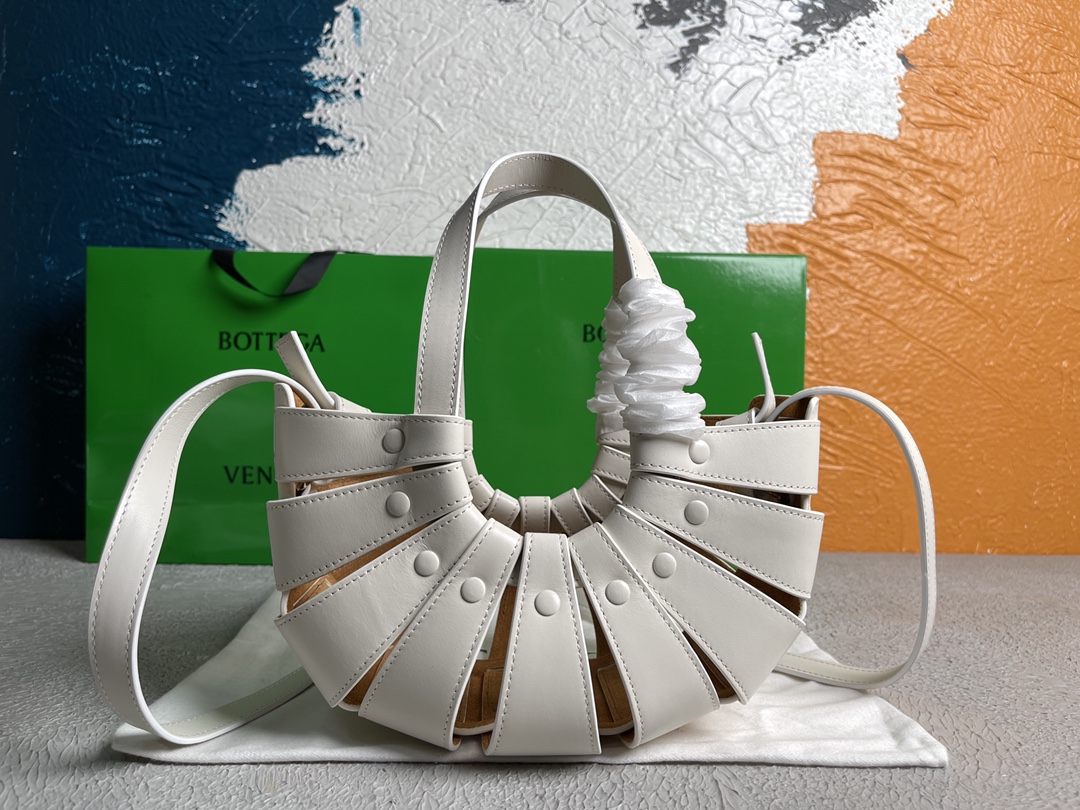 Bottega VenetaTote-25*15*10CM