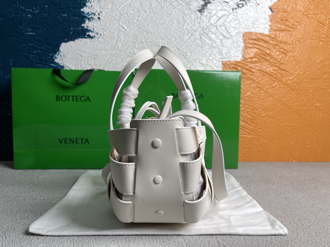 Bottega VenetaTote-25*15*10CM