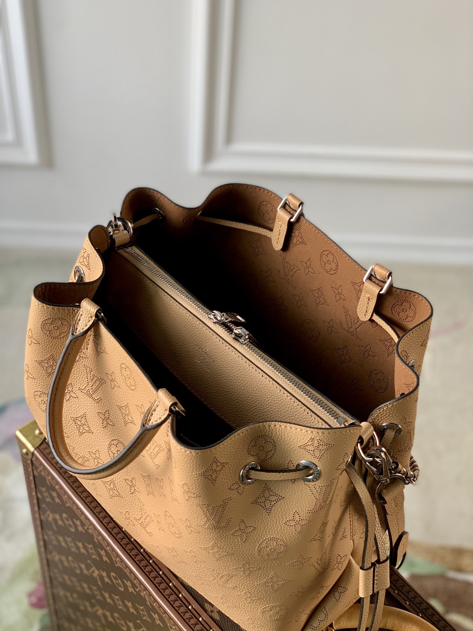 Louis Vuitton Bella Tote Bag-32*23*13CM