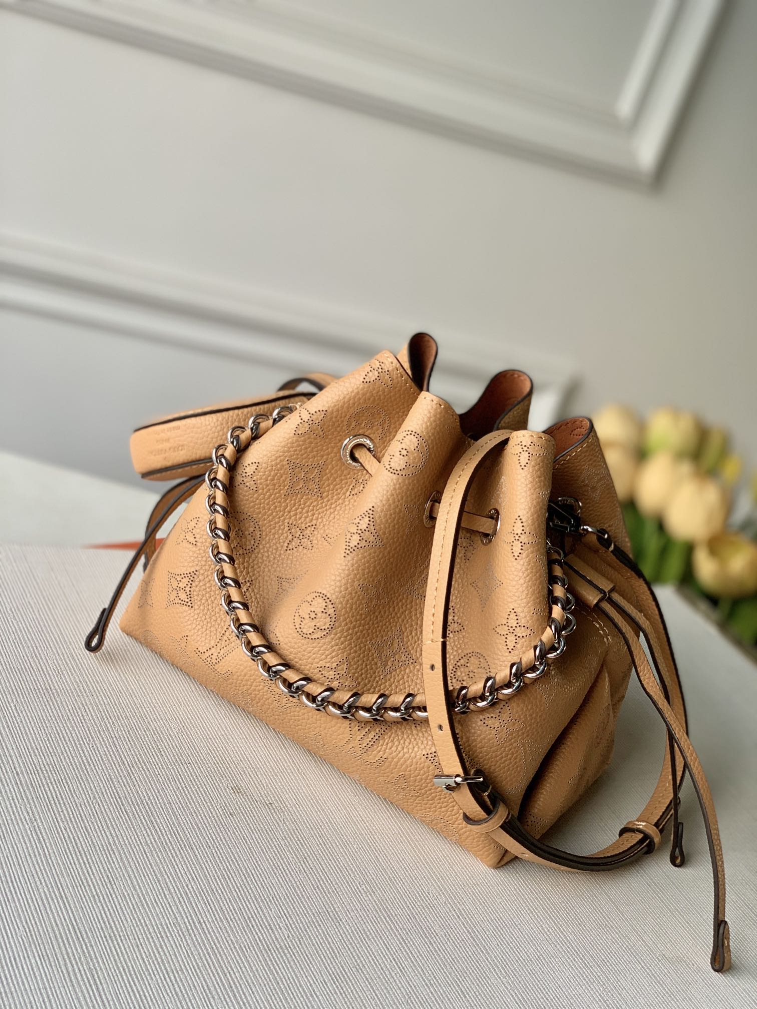 Louis Vuitton Bella Tote Bag-19 x 22 x 14CM