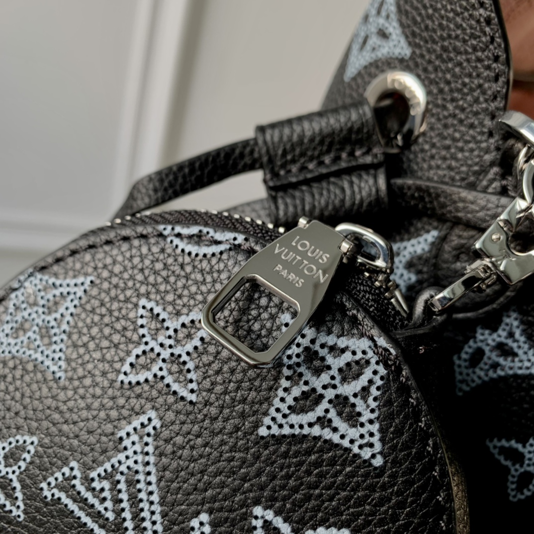 Louis Vuitton Bella Tote Bag-32*23*13CM