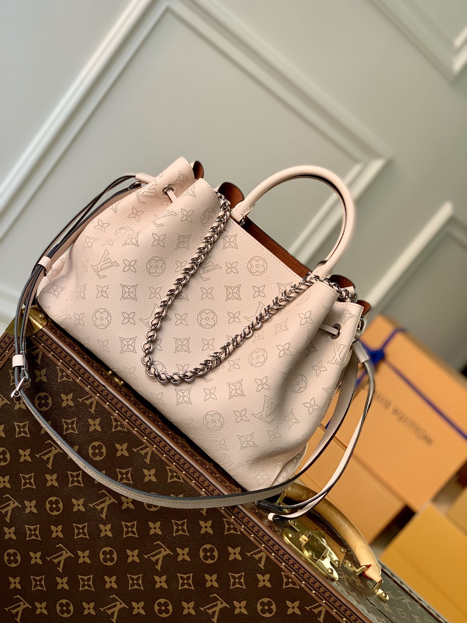 Louis Vuitton Bella Tote Bag-32*23*13CM