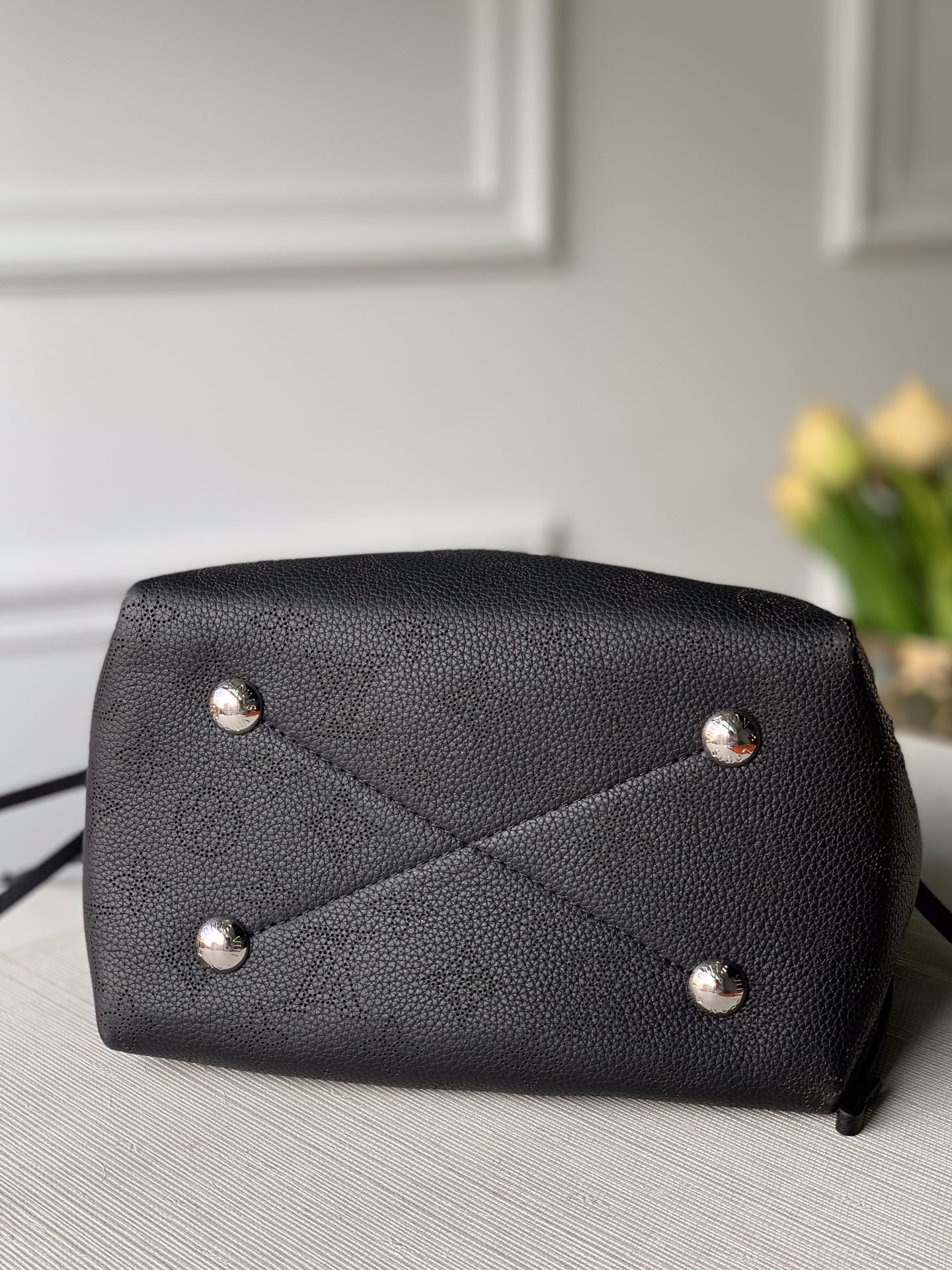 Louis Vuitton Bella Tote Bag-M57201-19*22*14CM