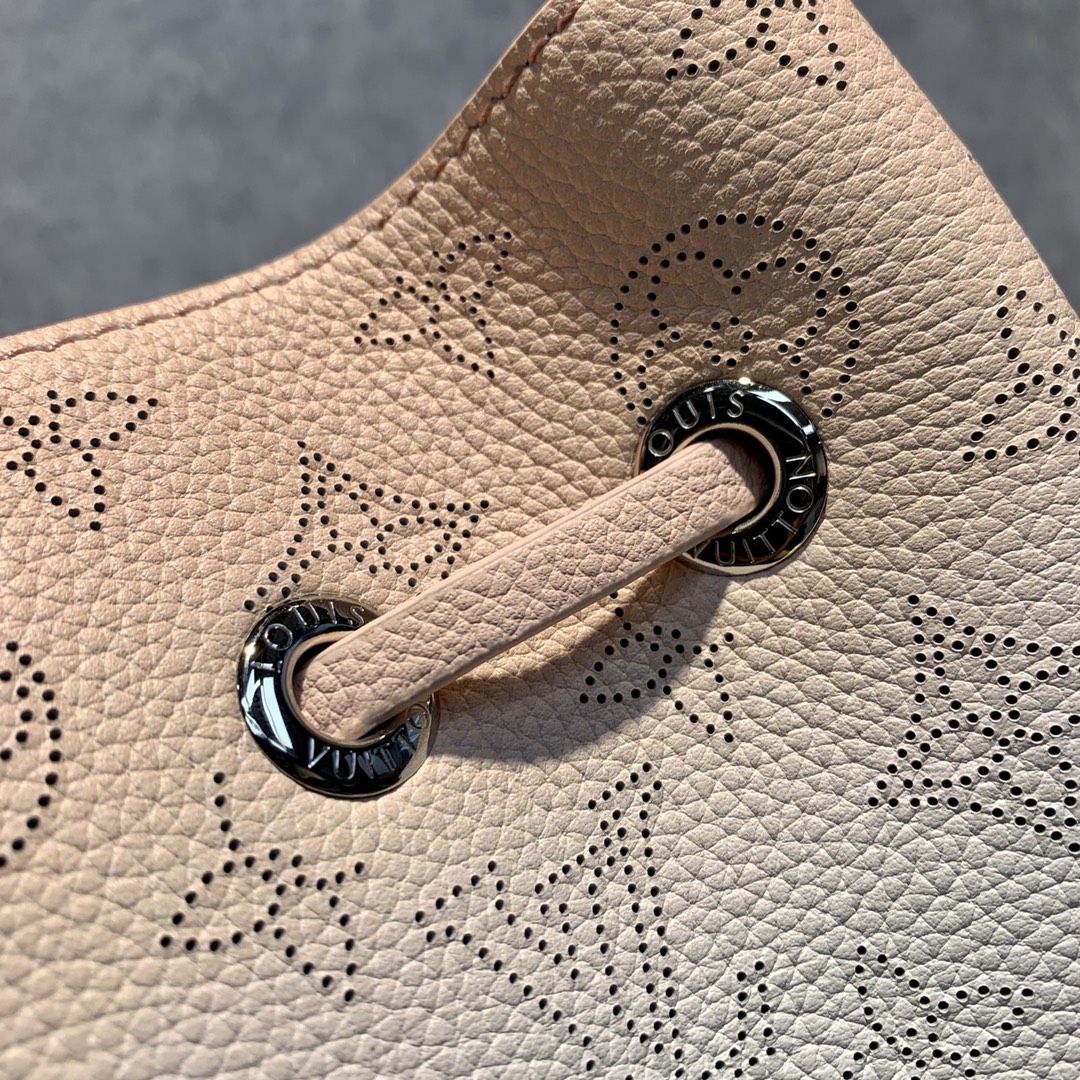 Louis Vuitton Bella Tote Bag-19 x 22 x 14CM