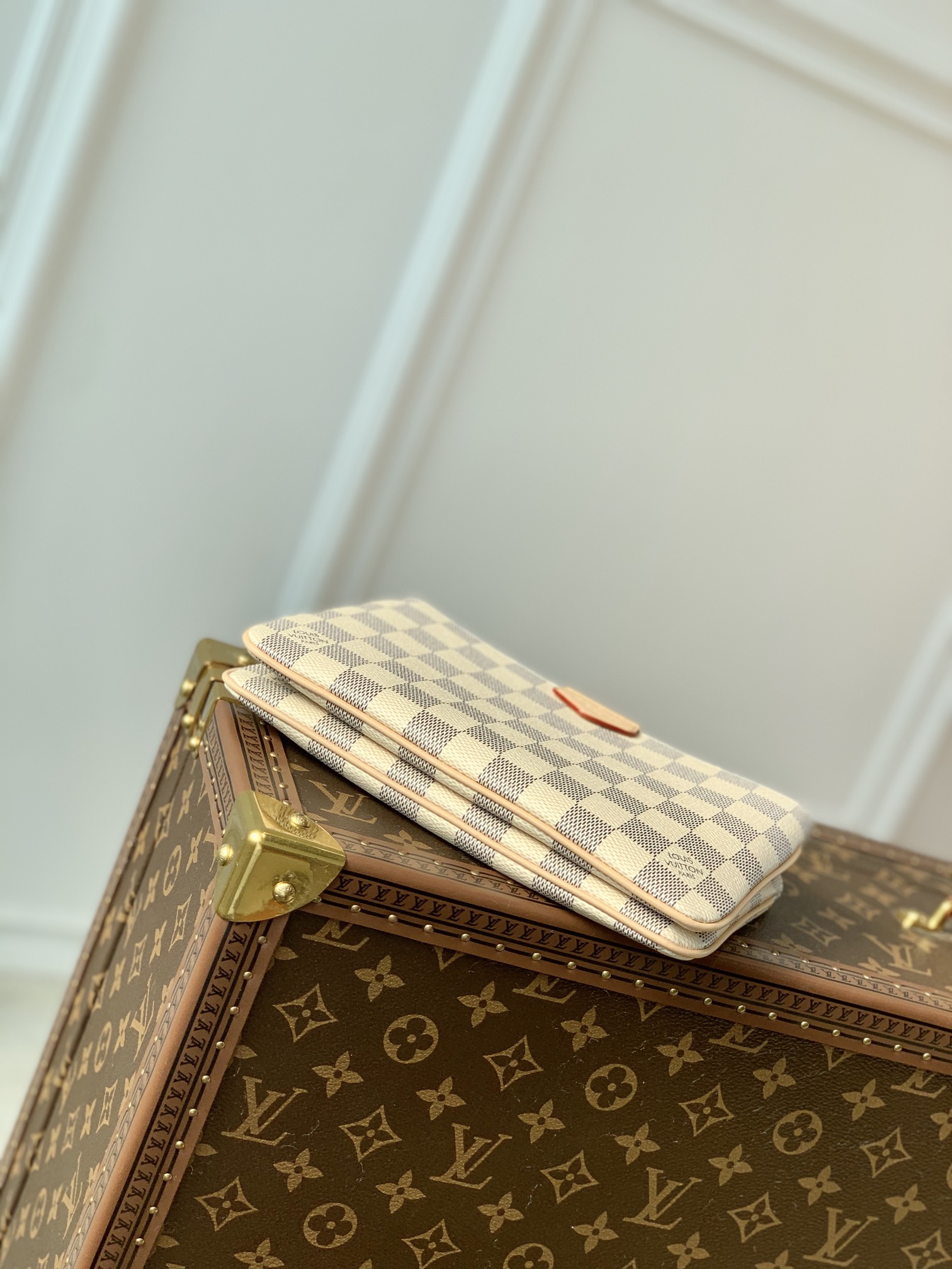 Louis Vuitton M80084 Pochette Double Zip Bag -20*12.5*3CM Louis Vuitton M80084 Pochette Double Zip Bag -20*12.5*3CM