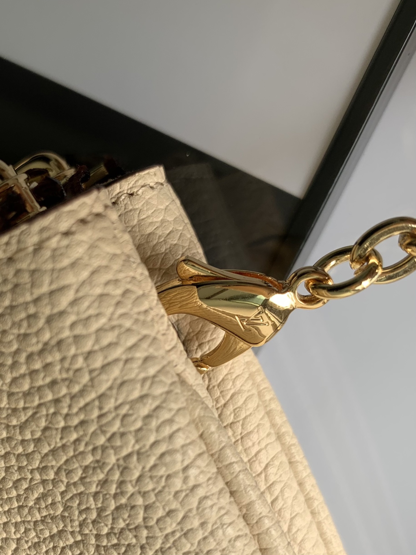 Louis Vuitton M80084 Pochette Double Zip Bag -20*12.5*3CM Louis Vuitton M80084 Pochette Double Zip Bag -20*12.5*3CM