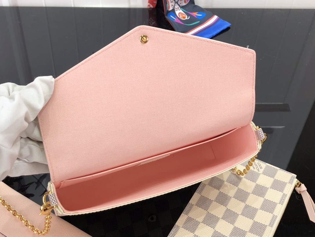 Louis Vuitton Pochette Félicie Wallet -21*11* 2CM