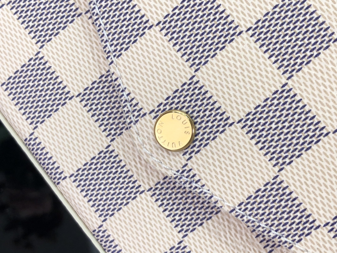 Louis Vuitton Pochette Félicie Wallet -21*11* 2CM