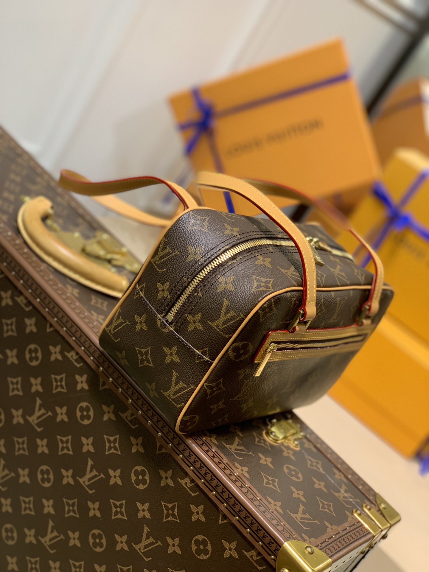 Louis Vuitton Vintage Handbags – M51182-27*18*12CM