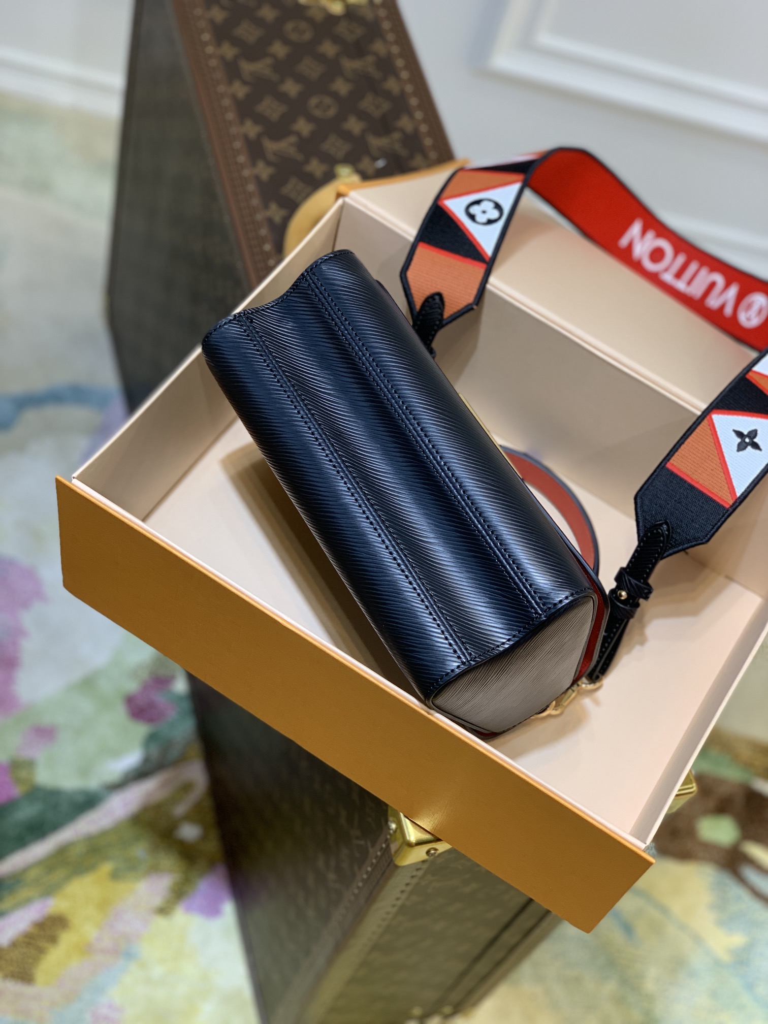 Louis Vuitton Twist MM-23*17*9.5CM