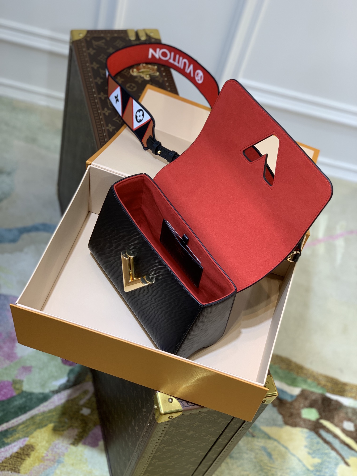 Louis Vuitton Twist MM-23*17*9.5CM