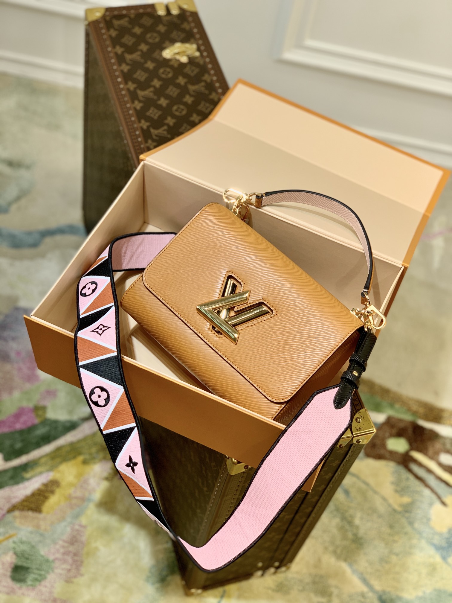 Louis Vuitton Twist MM-23*17*9.5CM