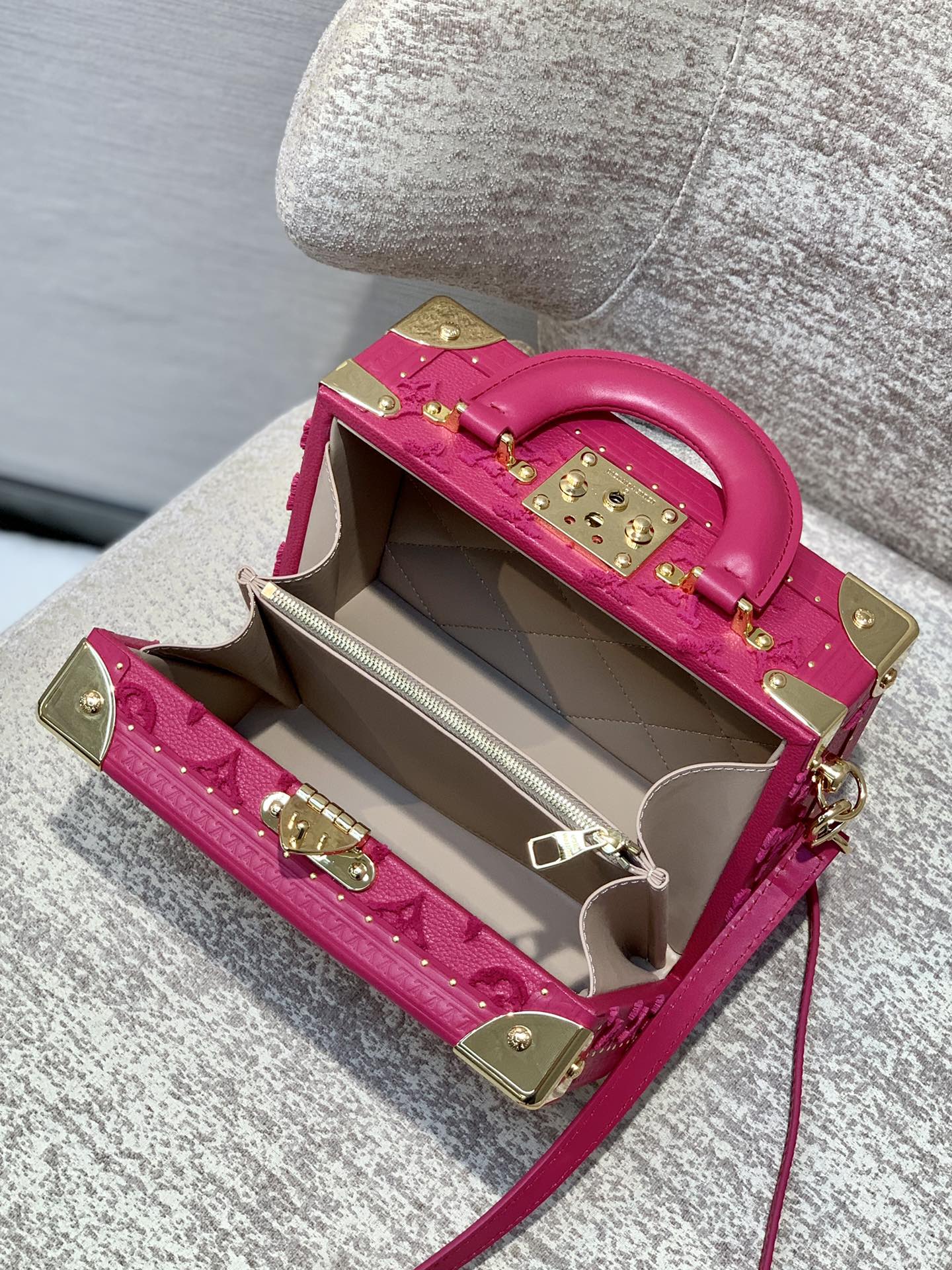 Louis Vuitton Valisette Trésor-22.5 x 16x 11CM