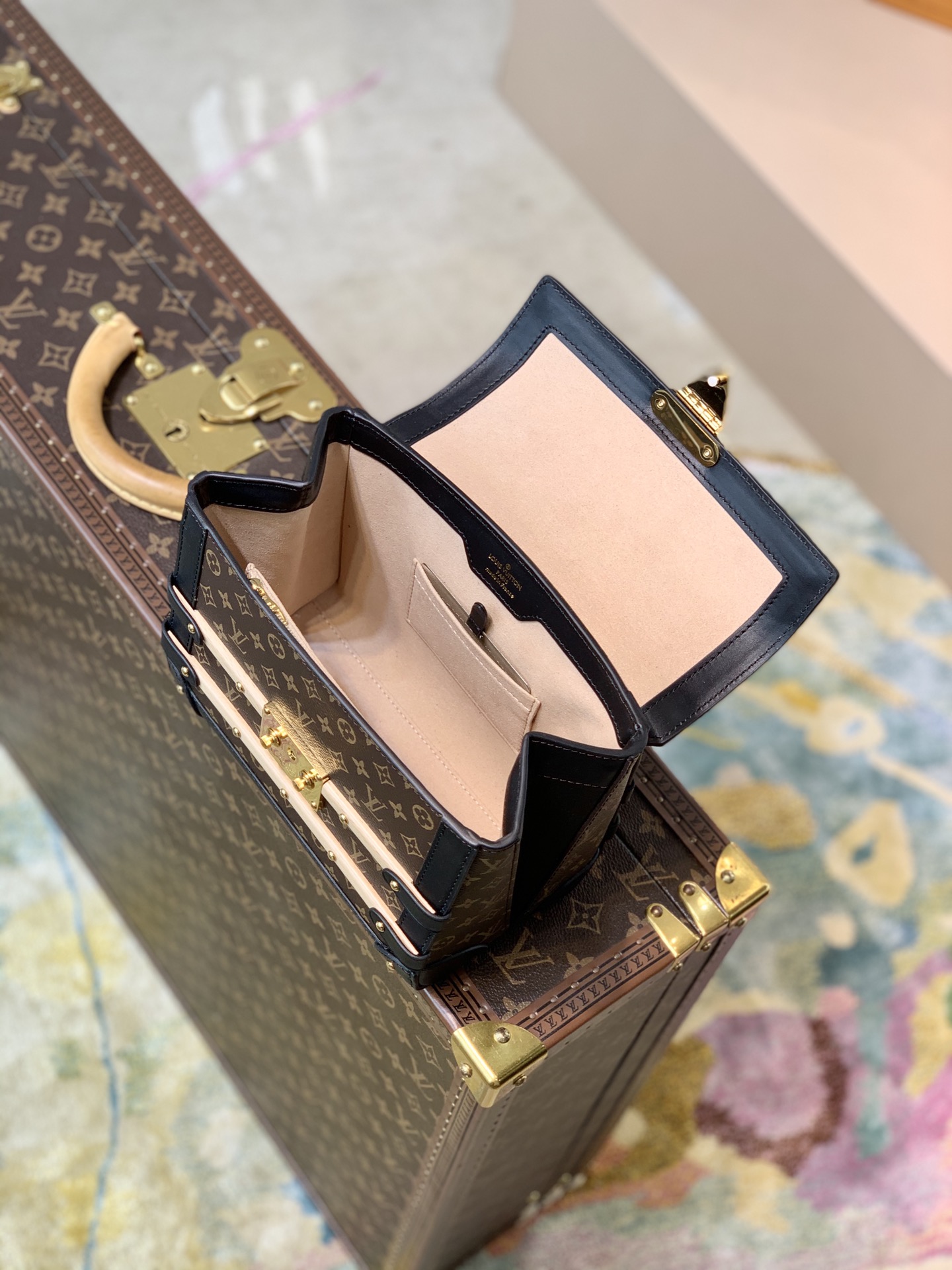 Louis Vuitton Trianon Handbags-21*18*11CM Louis Vuitton Trianon Handbags-21*18*11CM