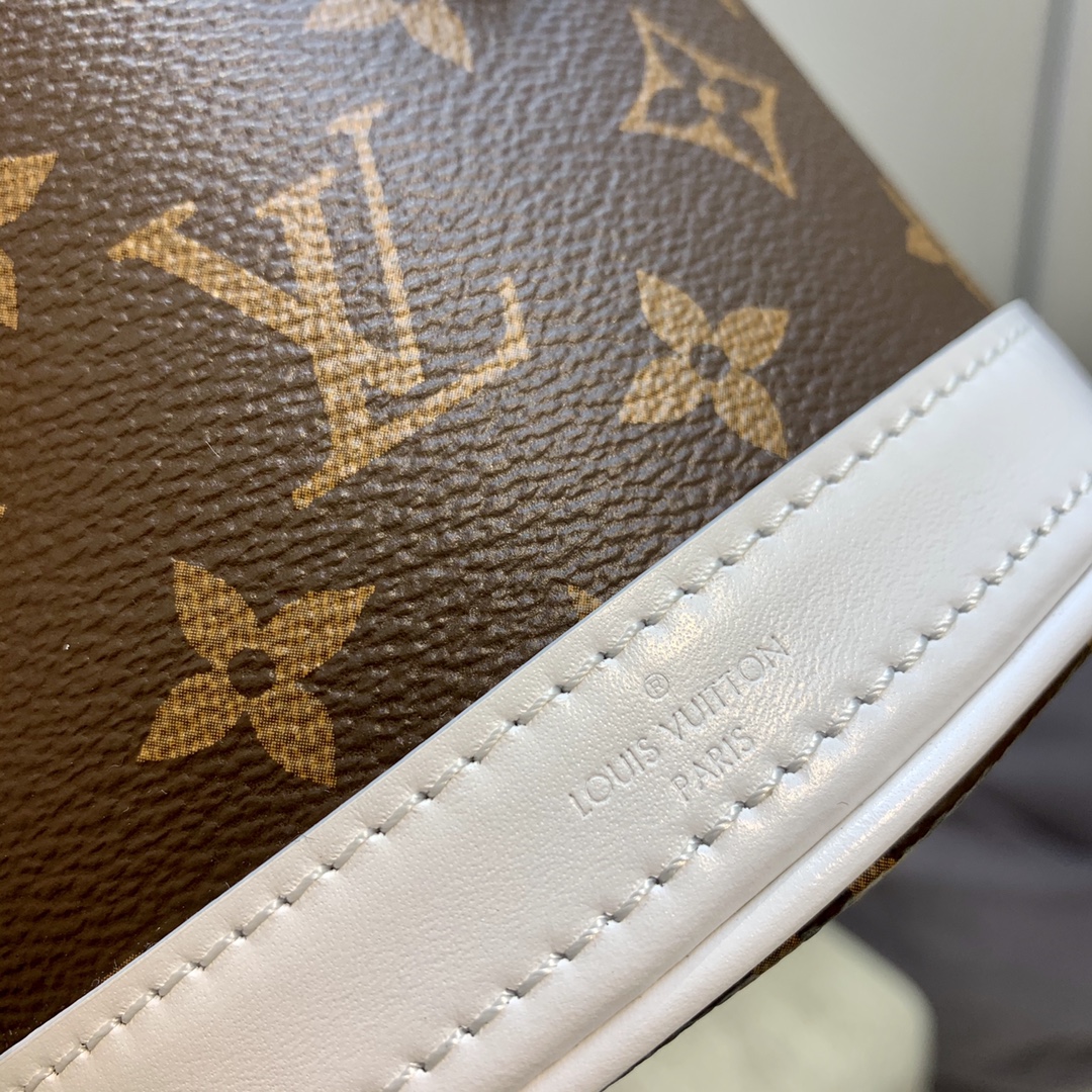 Louis Vuitton M81489 Nano Bucket-13*17*9CM