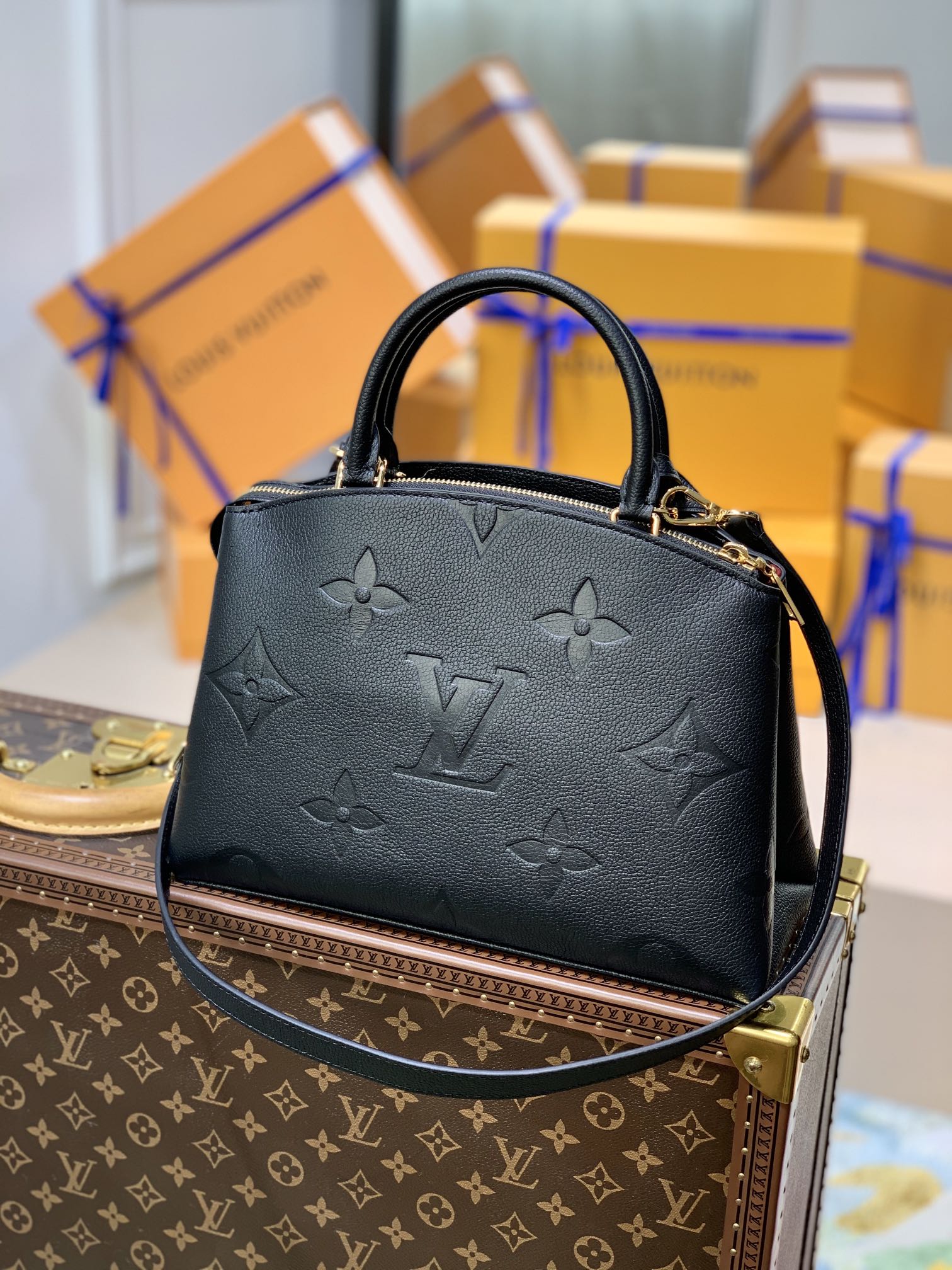 Louis Vuitton Petit Palais Handbags-29*18*12.5CM Louis Vuitton Petit Palais Handbags-29*18*12.5CM