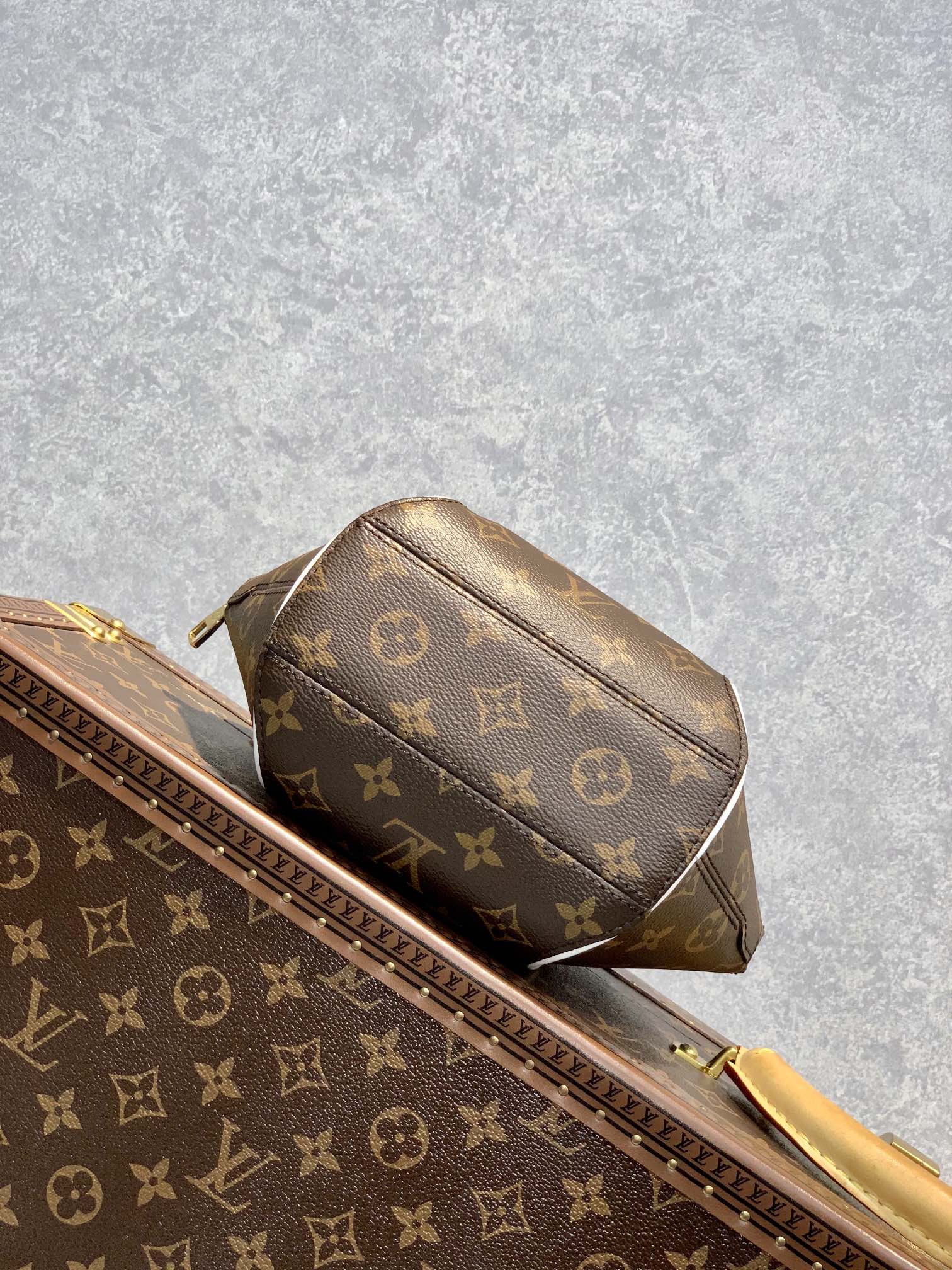 Louis Vuitton M20752 Ellipse BB-23*20*10CM
