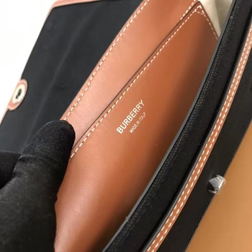 Burberry Crossbody Bag-25*8.5*18CM
